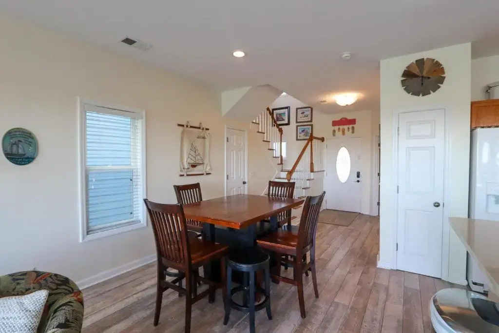 Two-story Family Home w/ Views of Inlet & Island - Pet Friendly