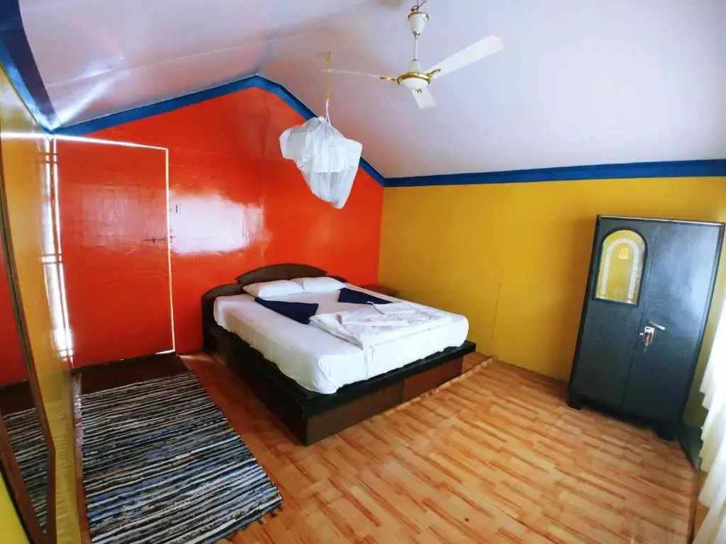 Standard Double room with balcony (full double bed)