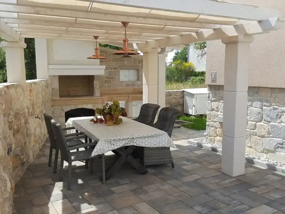 Apartments Villa Rustica - Two-bedroom Apartment With Balcony and Shared Pool