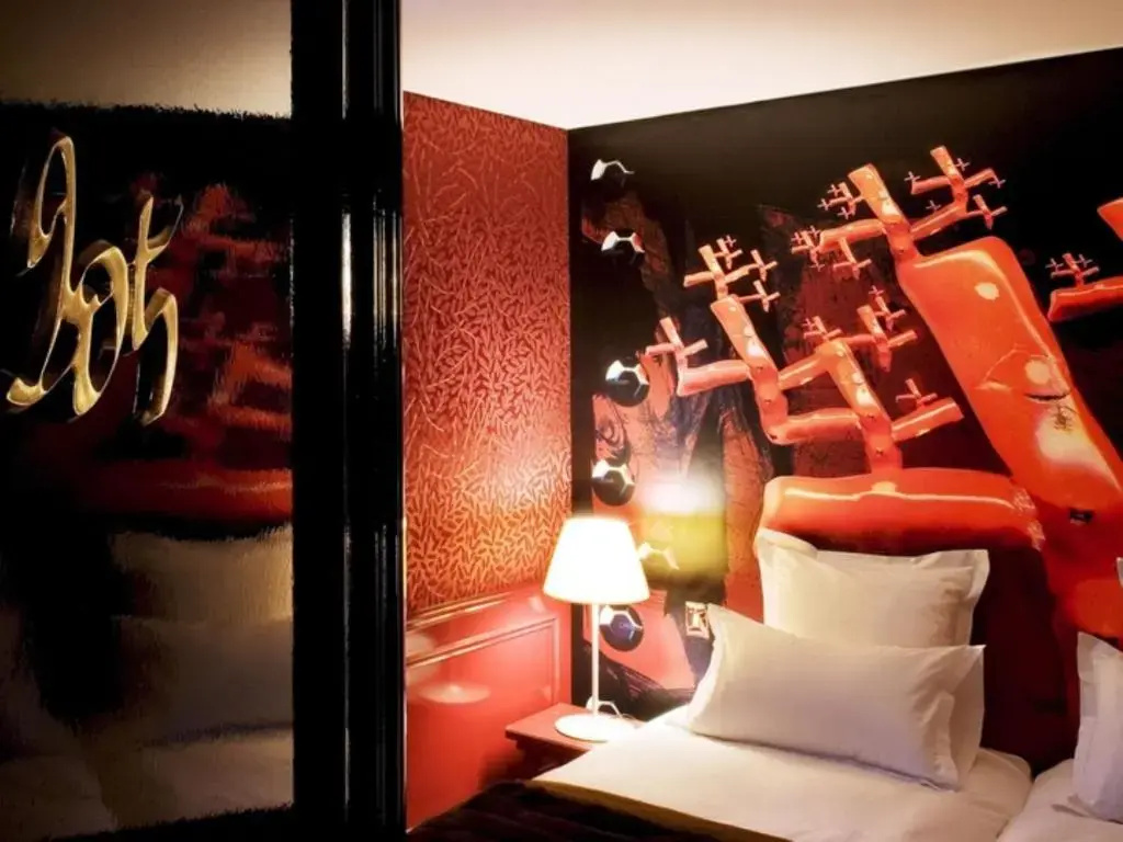 Hôtel du Petit Moulin, Haute Couture hotel by Lacroix 77