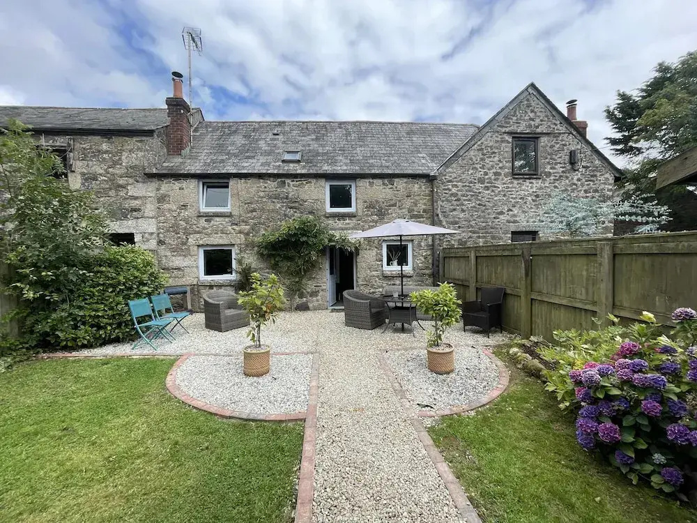 Beautiful Character Cottage - With Hot Tub