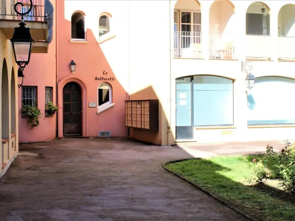 Appartement Villeneuve-Loubet, 2 pièces, 4 personnes - FR-1-252A-83