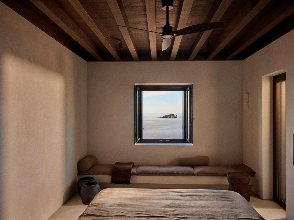 Luura – Cliff, Paros, Morgans Originals (Opening May 2026), Bild 2 von 17