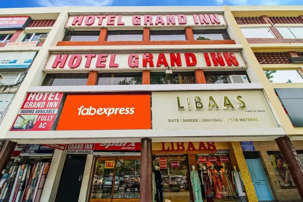 Hotel Grand Residency