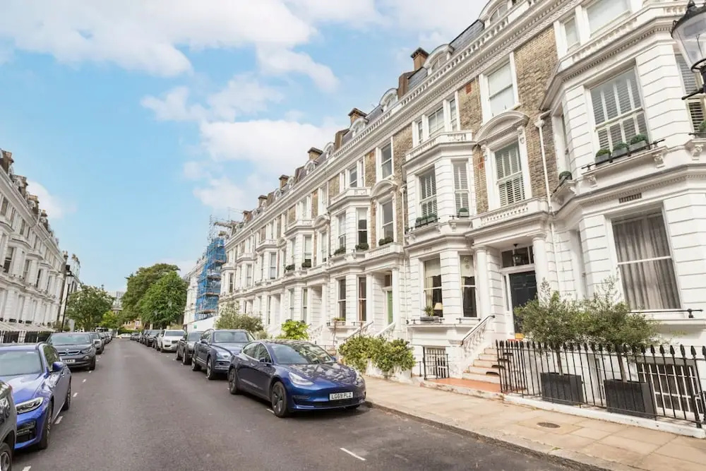 Green History 3 Bedrooms in Kensington