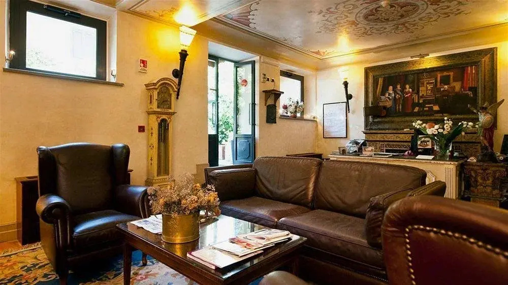 Lobby & Reception