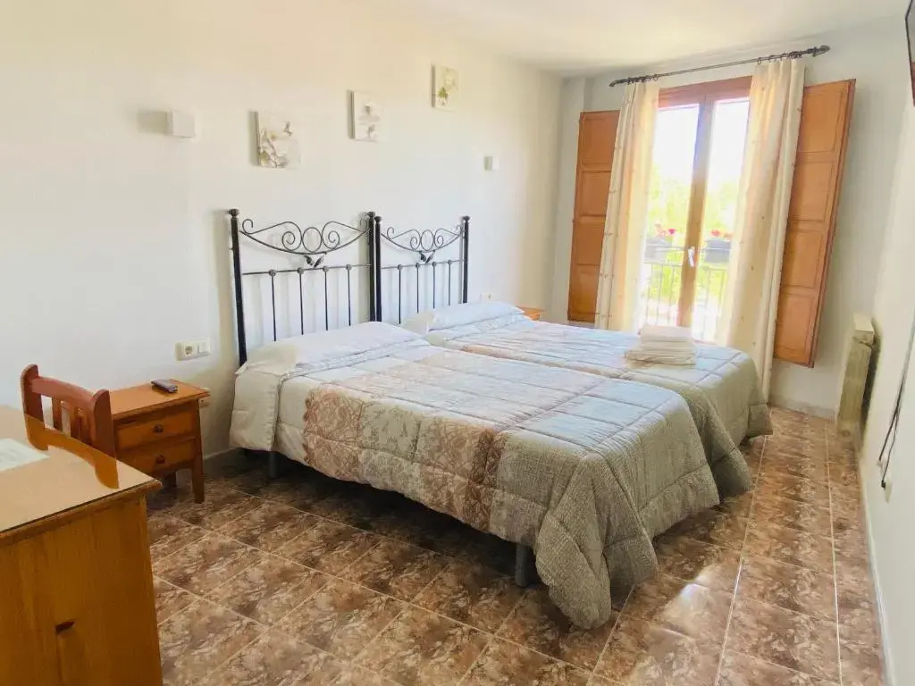 Standard Double room with balcony (twin beds)