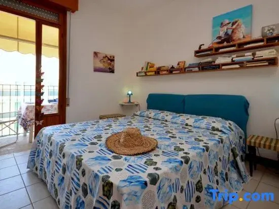 Lovely Sea View House in a Central Area