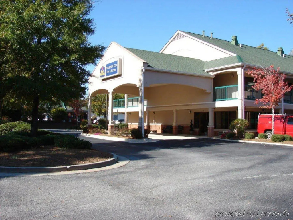All-Movie Hotel