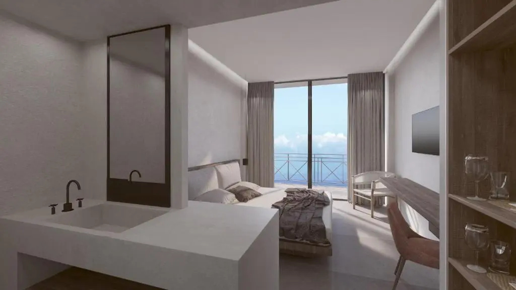 Deluxe Double room with balcony and with sea view (full double bed)