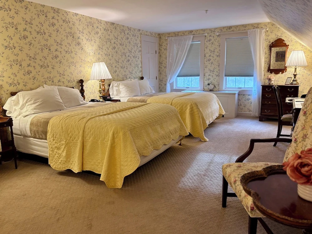 Deerfield Inn — 5