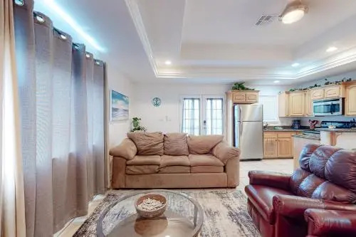111 E Marlin St Cabin #C