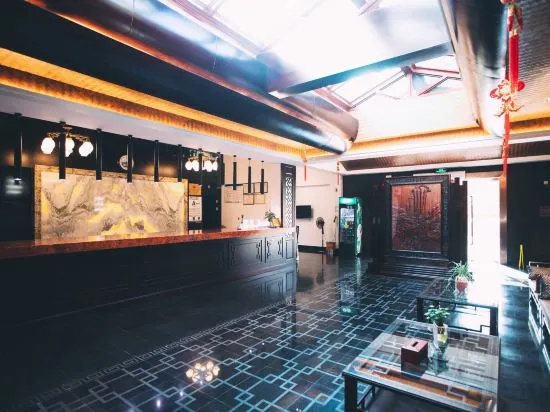 Food & Beverage