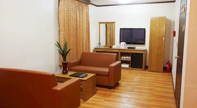 Lobby & Reception