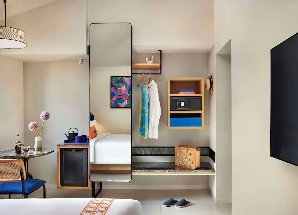 Standard Twin room with balcony (twin beds)