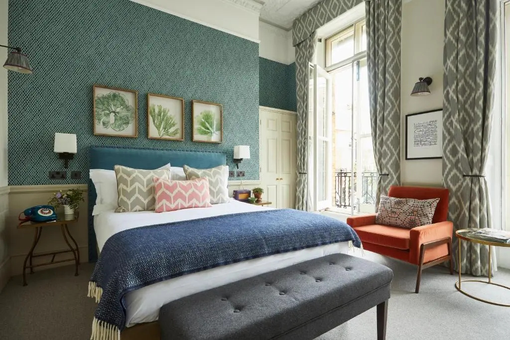 Superior Double room (full double bed)