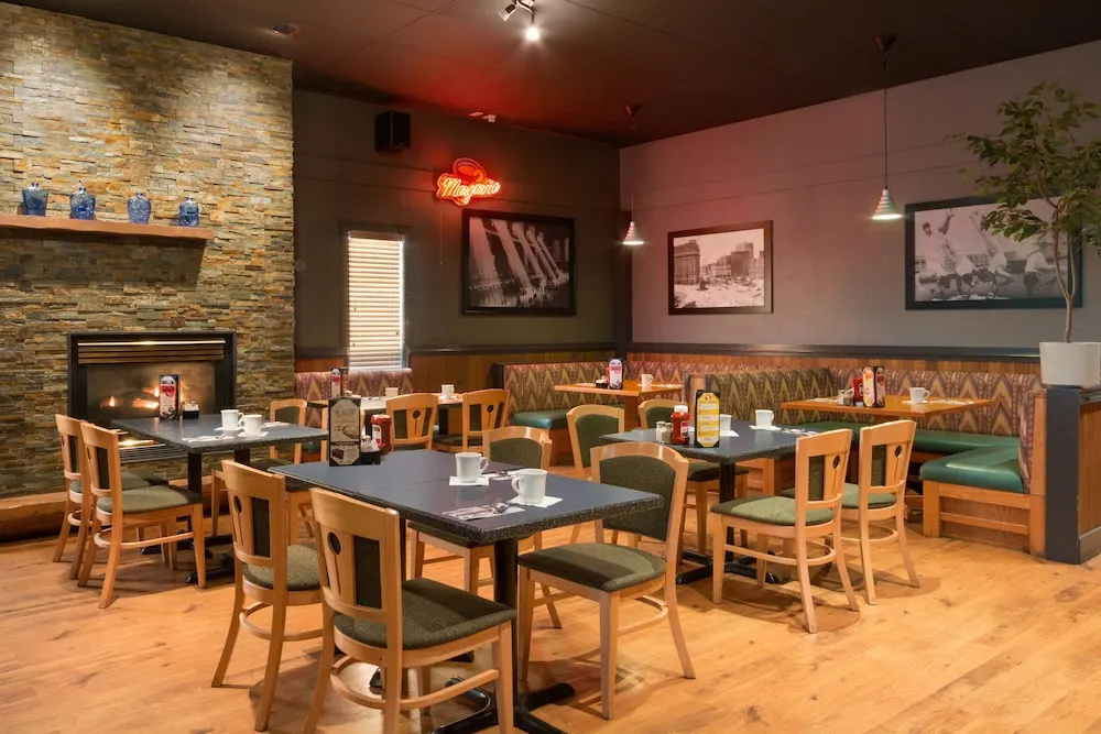 Food & Beverage