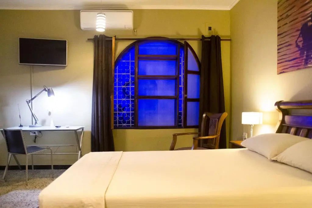 Deluxe Double room (full double bed)