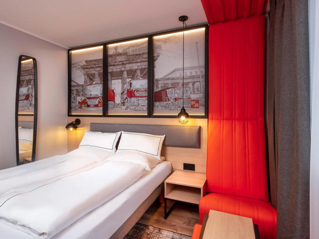 Standard Double room (full double bed)