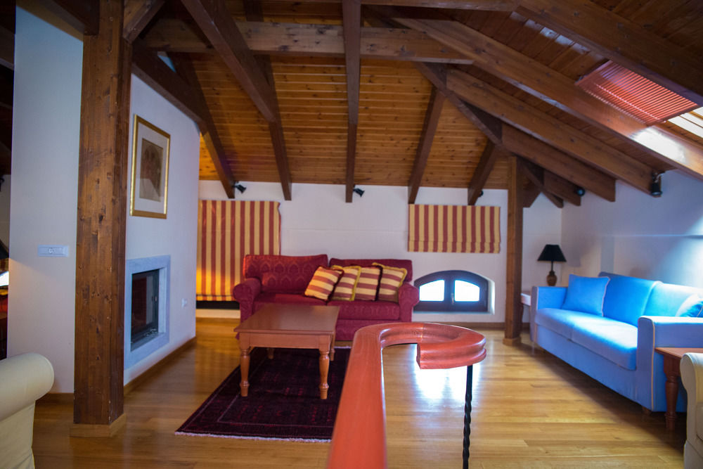 Maritsas Hotel Suites — 5
