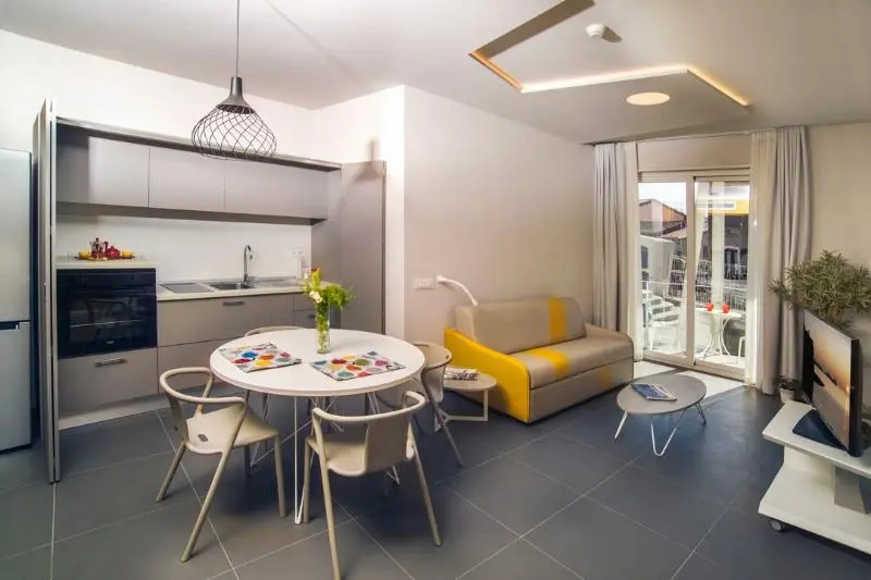 2 Bedrooms Apartment with balcony