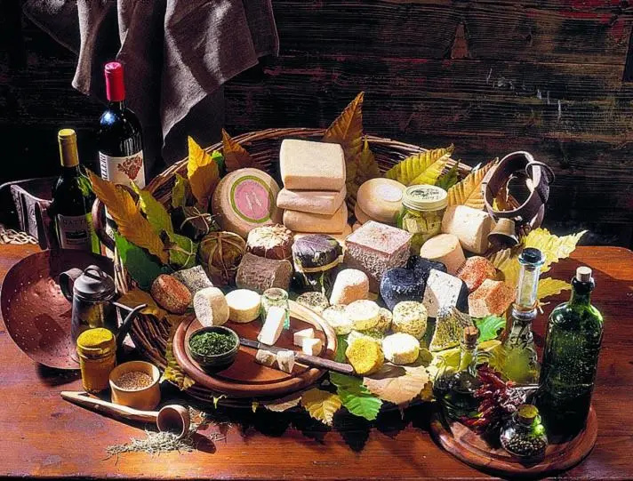 Food & Beverage