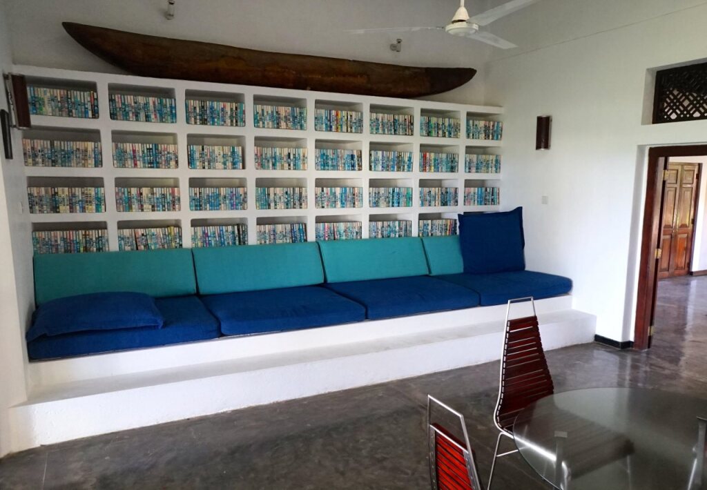 Apa Villa