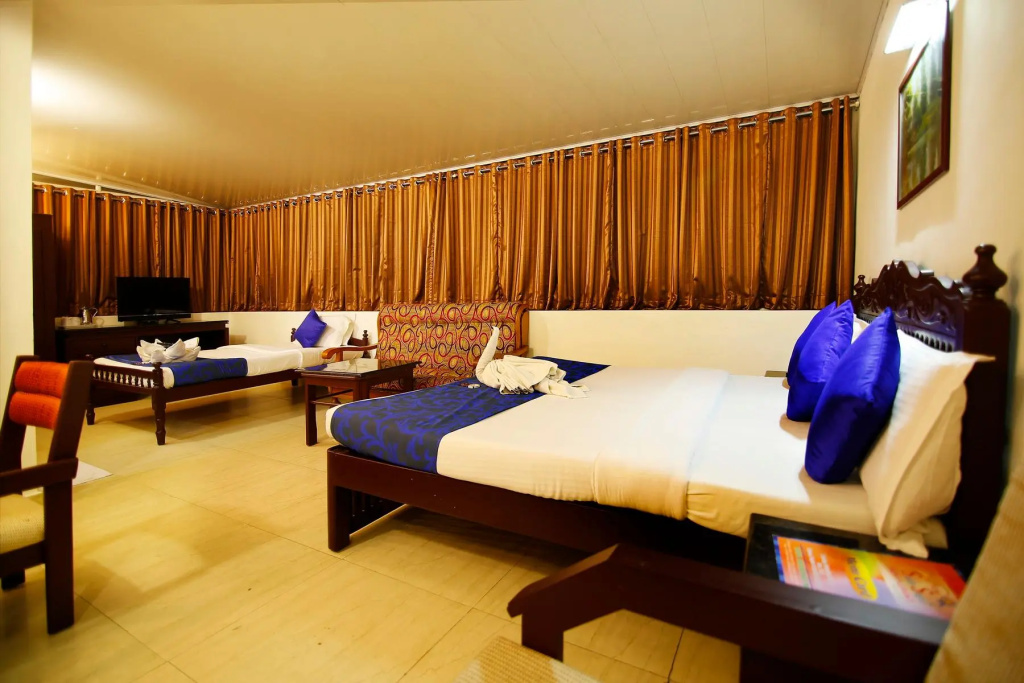Grand room