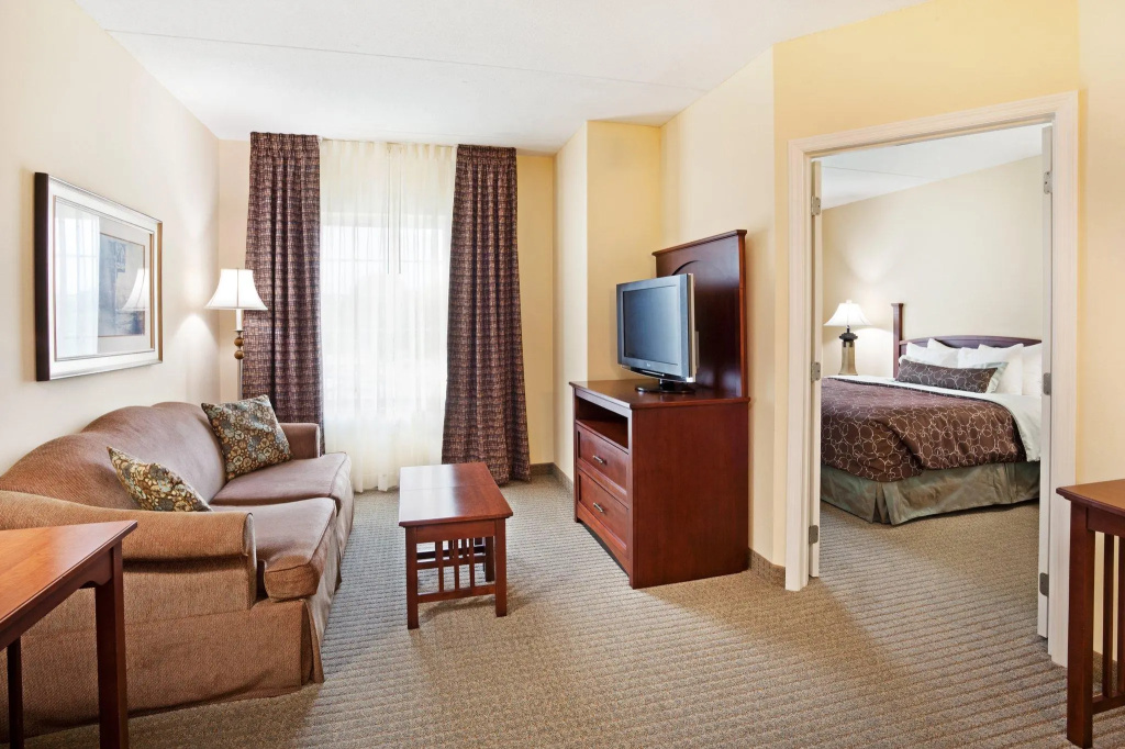 Staybridge Suites Oak Ridge by IHG - Chambres