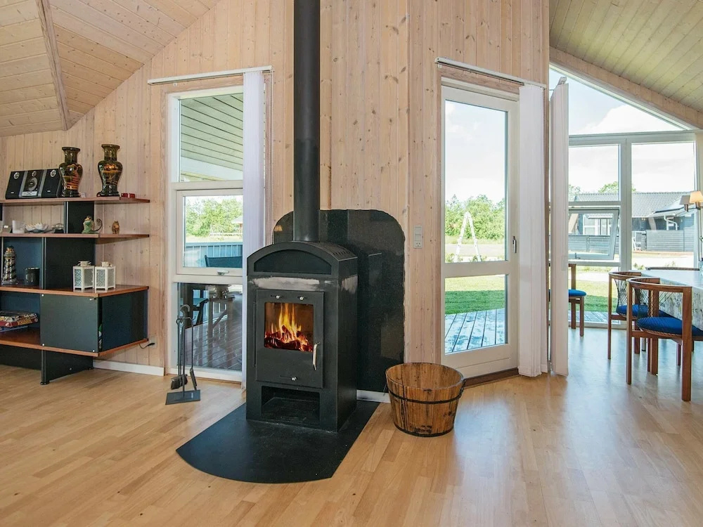 Premium Home in Hemmet With Whirlpool