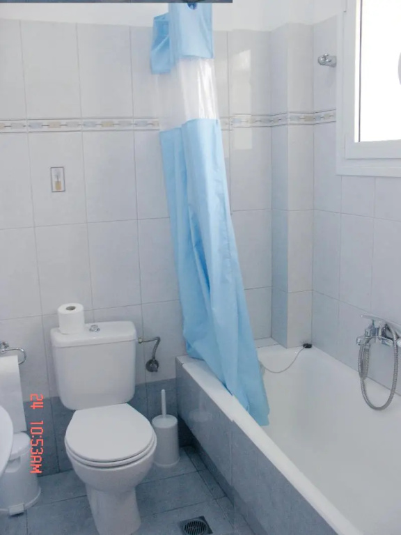 Standard Triple room with city view