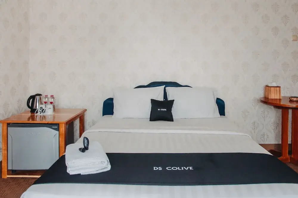 Double Suite (full double bed)