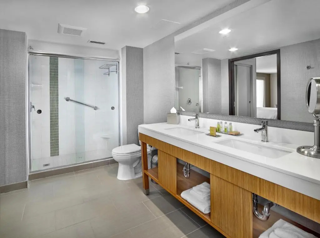 Suite with river view