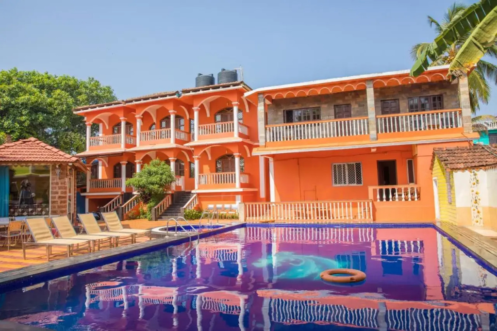 Larios Beach Holidays - Général