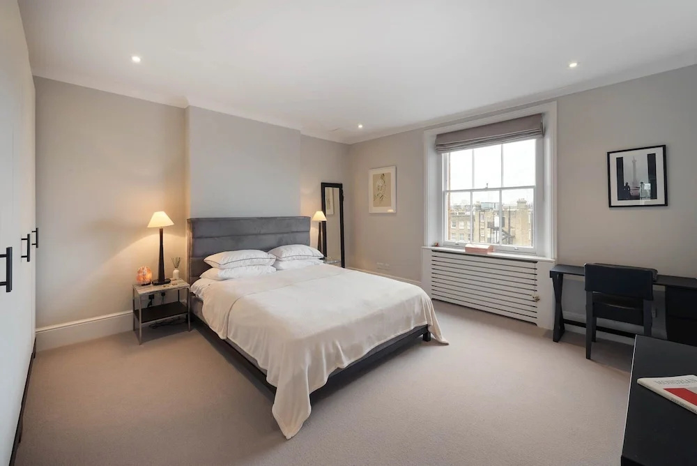 Cadogan Square - 3 bed