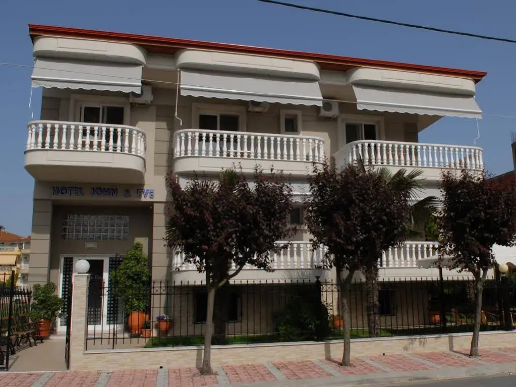 John & Eve Hotel