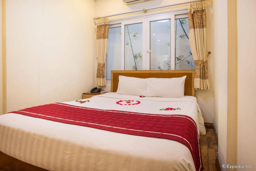 Отель Hanoi Charming House в Ханое