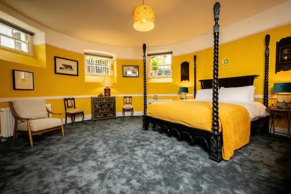 Standard Double room (full double bed)
