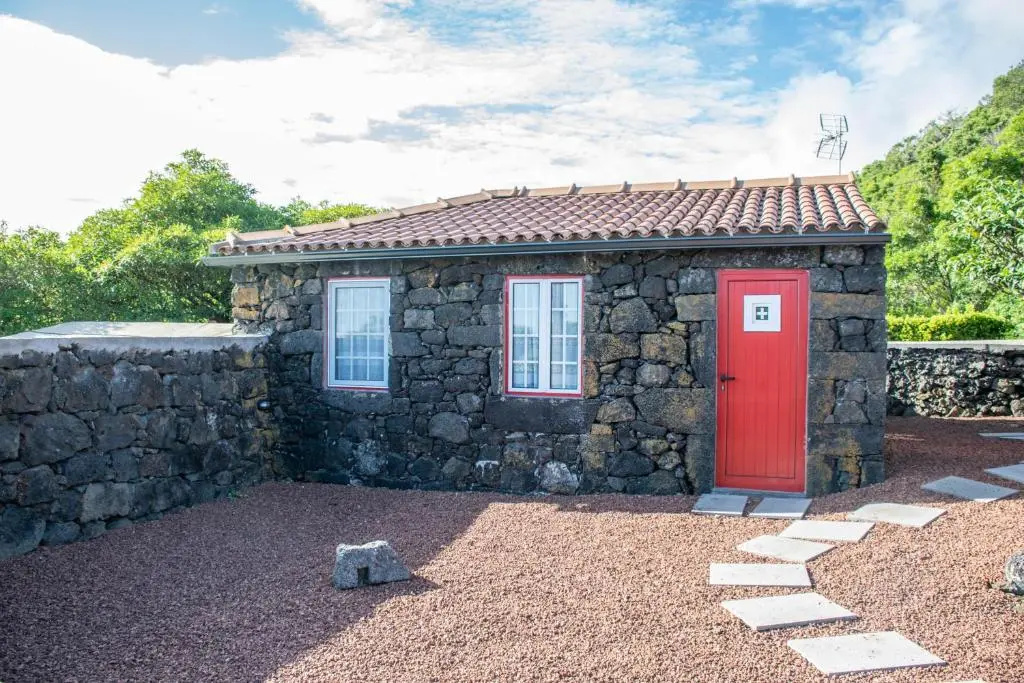 2 Bedrooms Villa