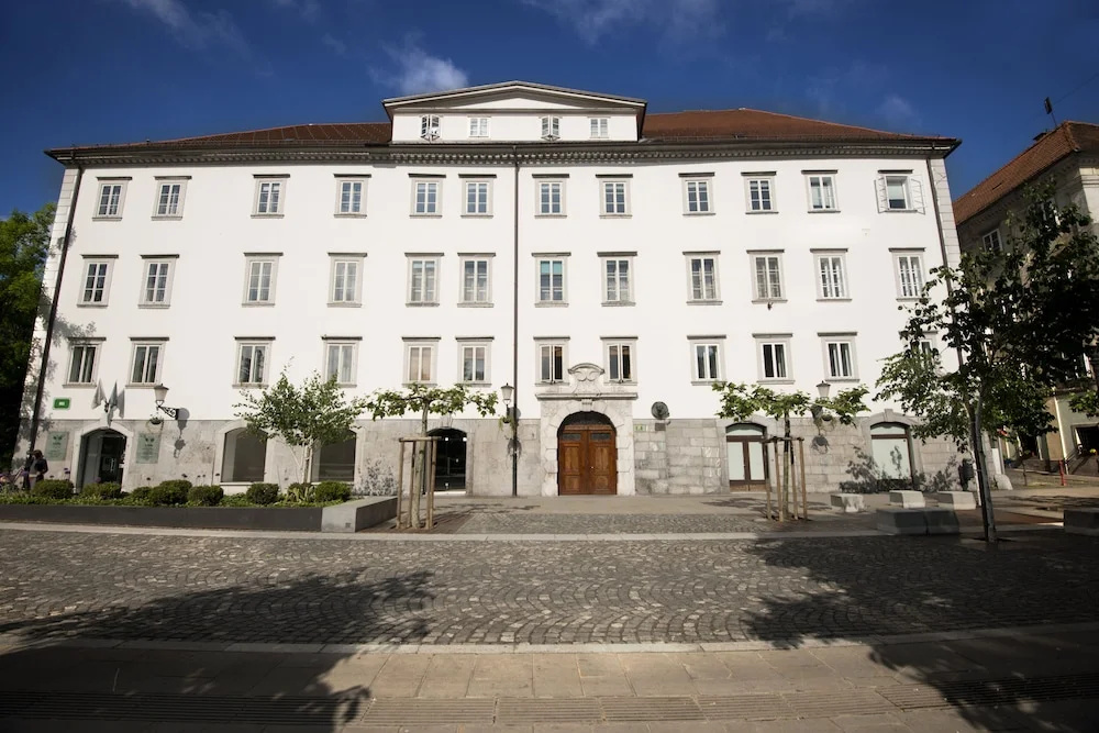 Zois Apartments