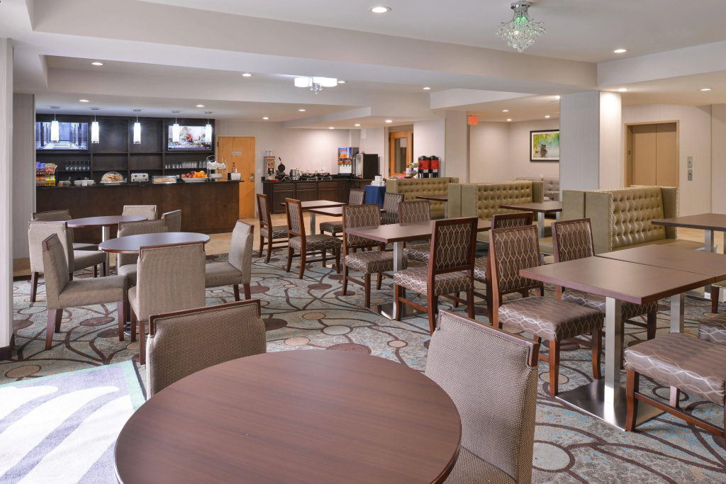 Hampton Inn Greenville Airport - фото 26