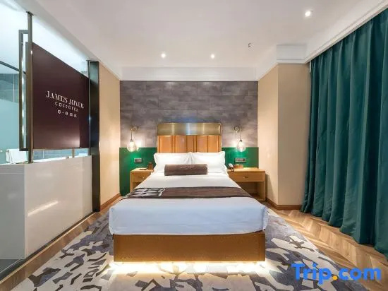 Superior Double room (full double bed)