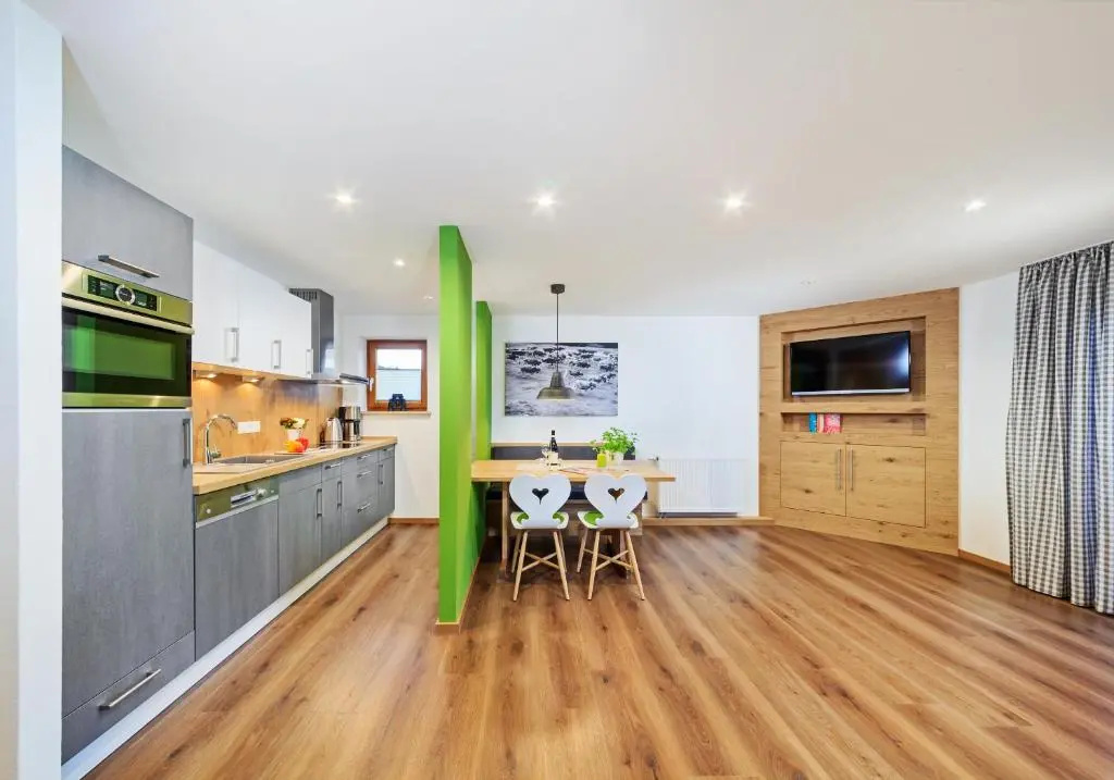2 Bedrooms Apartment with balcony