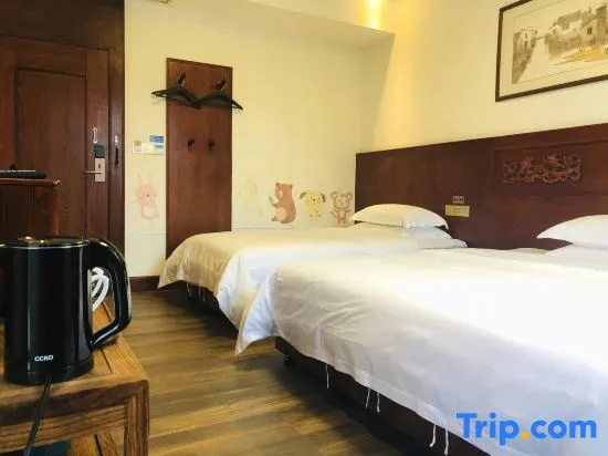 Standard room with river view