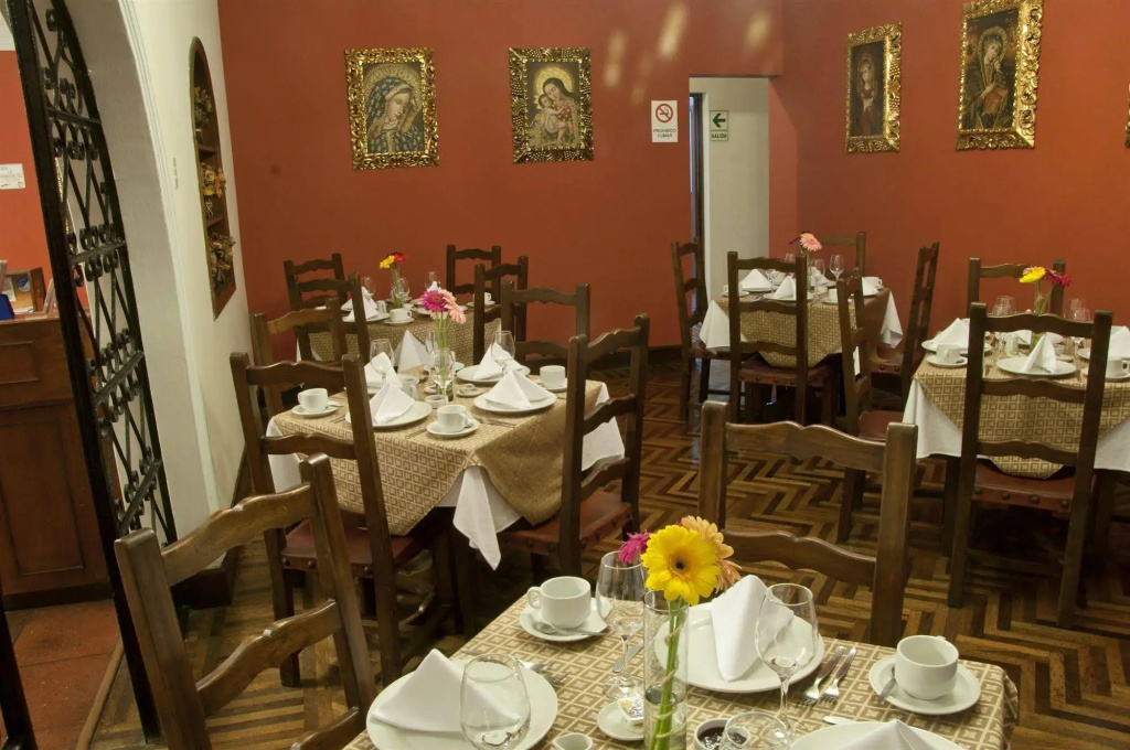San Isidro Inn - Général