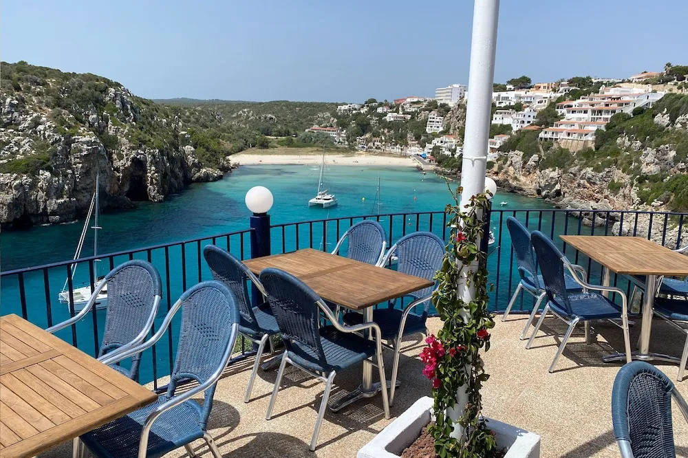 Beach & Waterfront
