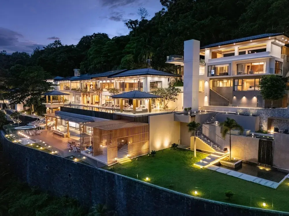 The Aquila Villa