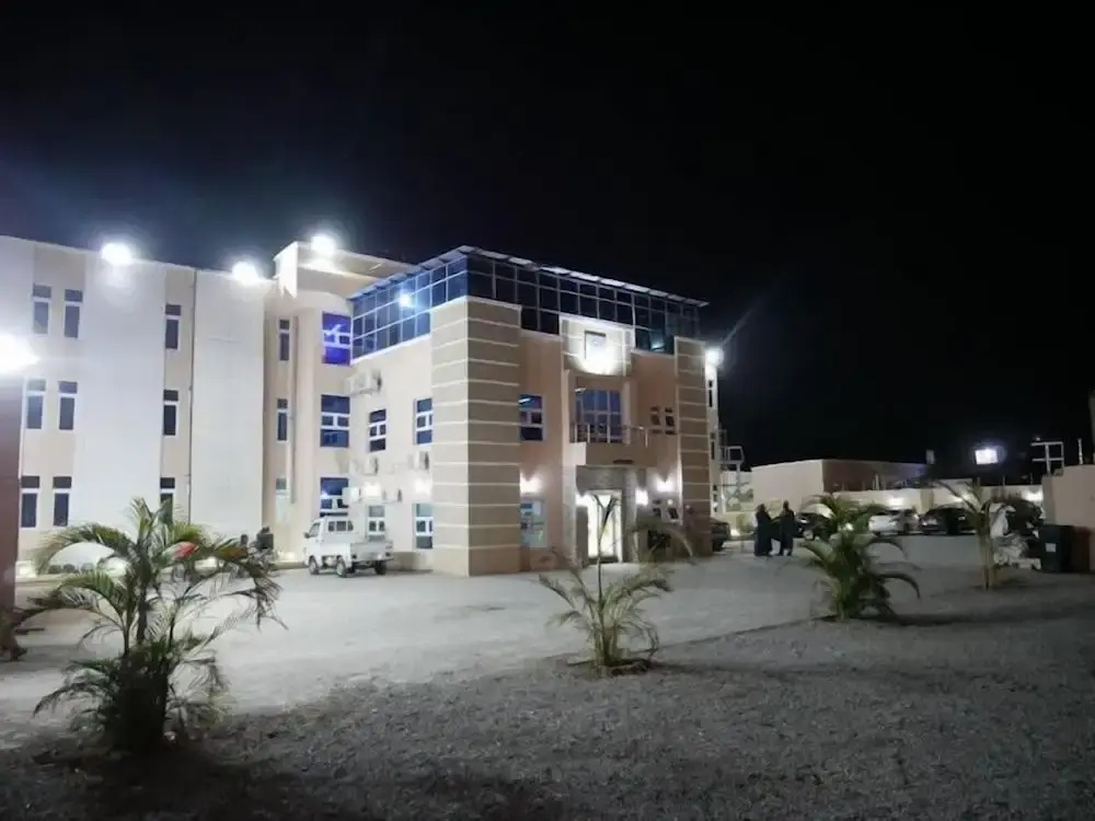 Sarina Suites and Apartments