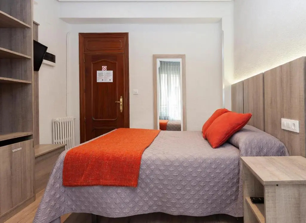 Standard Double room (full double bed)
