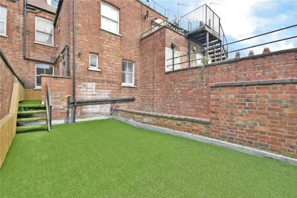 Luxury 3-bed Huge Garden Great Transport Links